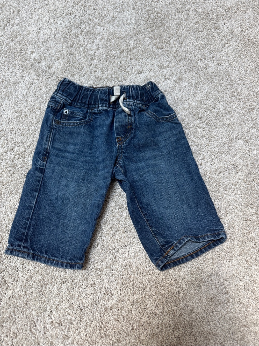 GAP Jean shorts XS. Good Condition